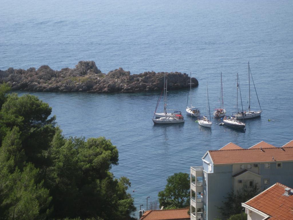 Apartmani Famelja Jovanovic Sveti Stefan Exterior photo