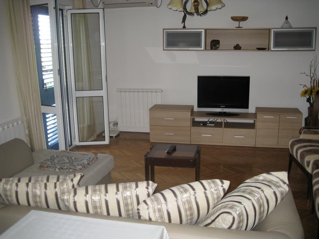 Apartmani Famelja Jovanovic Sveti Stefan Room photo